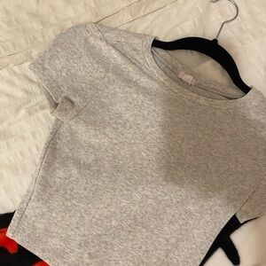 Ribbed cropped tee
